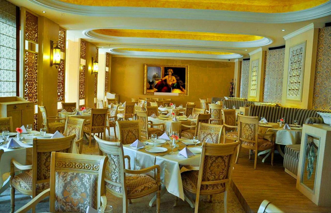 קוטאק Pramod Convention & Club Resort מראה חיצוני תמונה